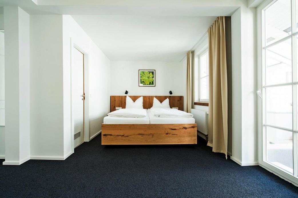 Stadthotel Waldhorn Kirchheim unter Teck Exterior photo